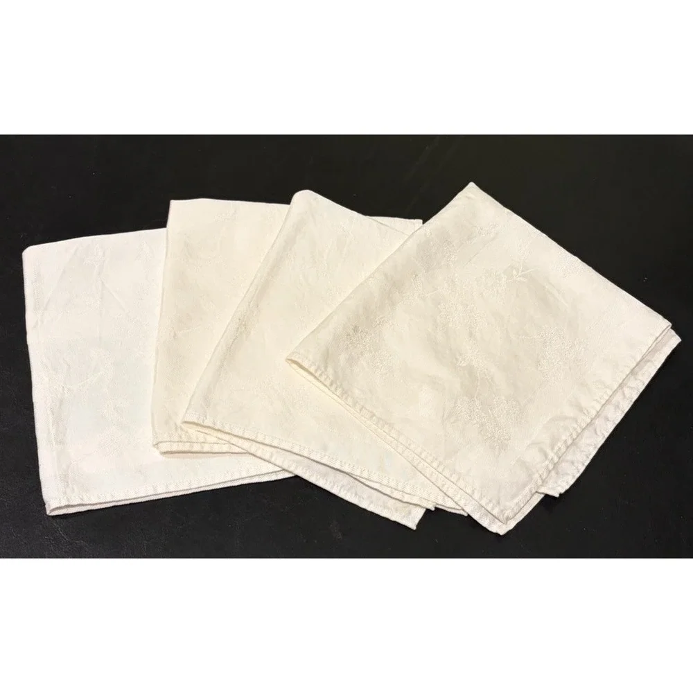 VTG Set of 5 Ivory XL Cream Damask Luncheon Dinner Napkins Floral 17.5 x 17.5